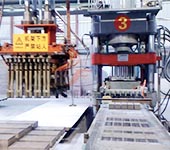 液壓燒結(jié)磚機